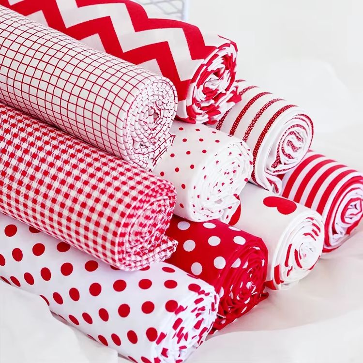 Home Textiles Discount - Tkanina bawełniana w kratę falistą, czerwona,